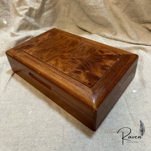 Vintage Centurion jewelry box - Picture 6 of 9